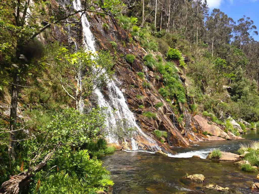 Fervenza de Auga Caída